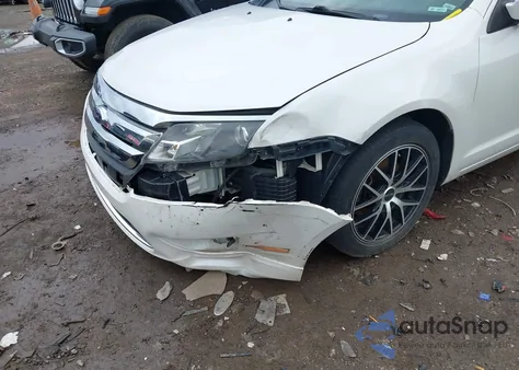 2010 Ford Fusion from USA, damaged, VIN 3FAHP0JAXAR136486